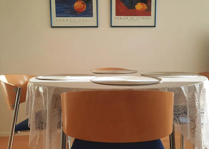 Topi Top-floor Apartment, Balcony, Parking